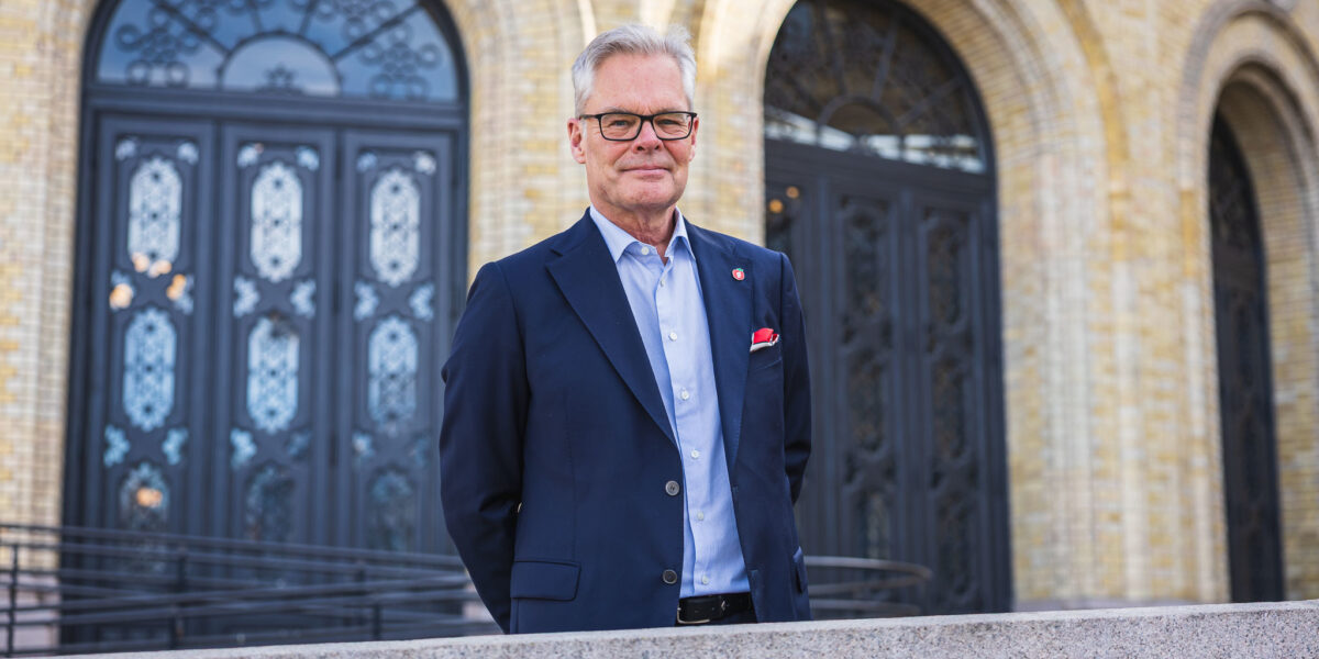 Hans Andreas Limi utenfor Stortinget