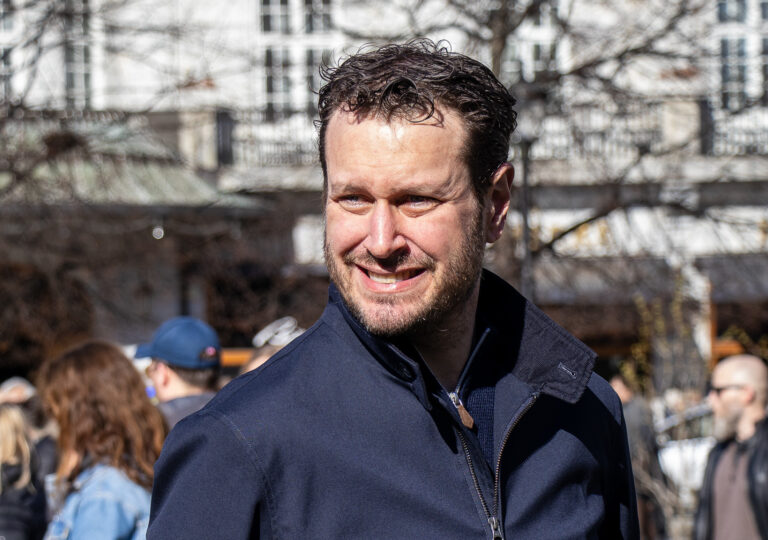 Lenke til artikkel om FrP vil ta tryggheten tilbake fra gjengene Lenke til artikkel om FrP vil ta tryggheten tilbake fra gjengene