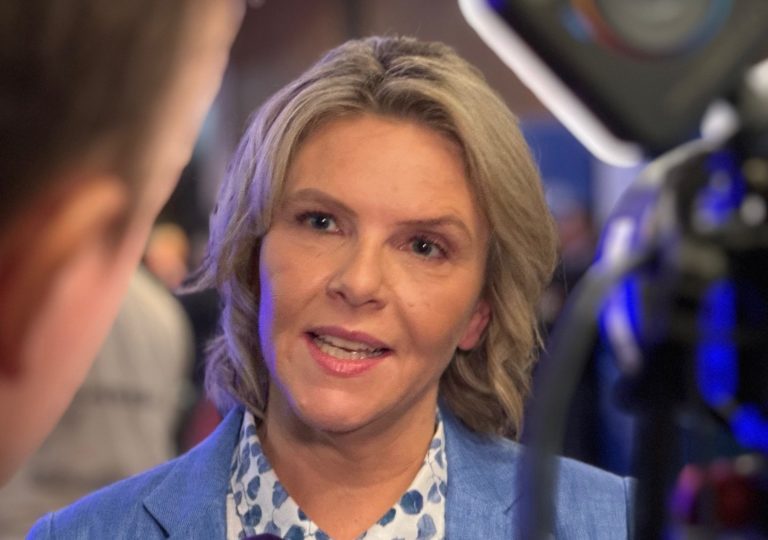 Lenke til artikkel om Støre nekter å innrømme feil om gjengkriminalitet