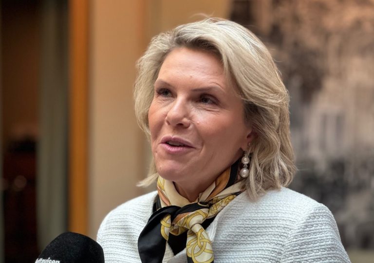 Lenke til artikkel om Ap prøver å avlyse skattedebatt før valget