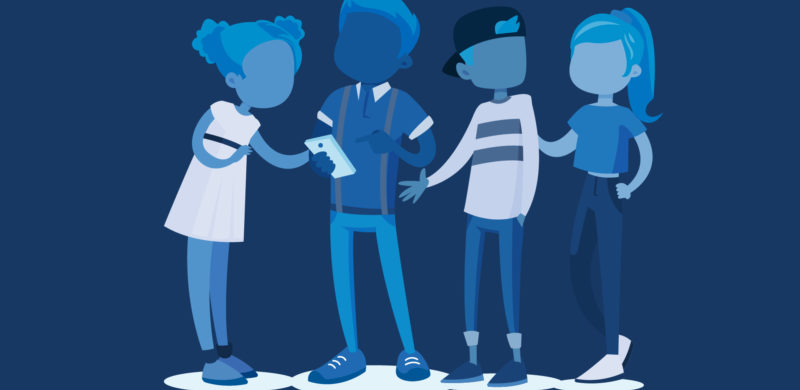 Fire skoleungdommer som står sammen og snakker. To gutter og to jenter. Blåtoner. Illustrasjon