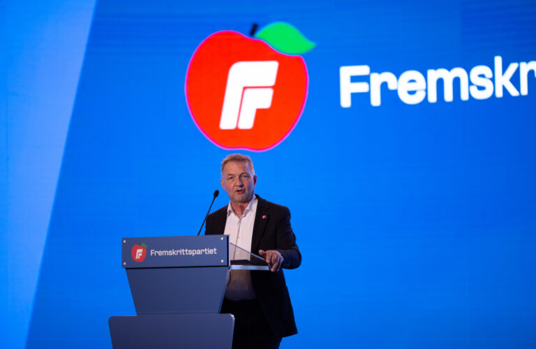 Lenke til artikkelen om: Makten må tilbake til lokaldemokratiet