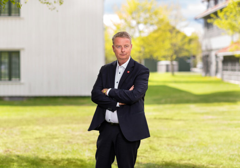 Lenke til artikkel om Norsk trollfabrikk lokalisert på Youngstorget