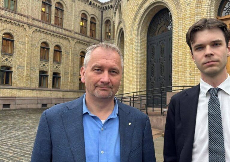 Lenke til artikkel om – Regjeringens ungdomsløft er en stor bløff Lenke til artikkel om – Regjeringens ungdomsløft er en stor bløff