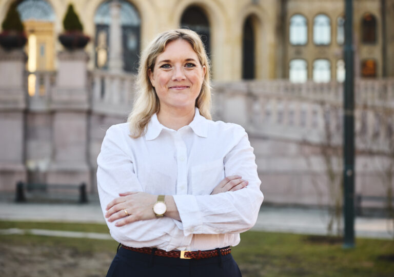 Lenke til artikkel om Helsekøene må kuttes