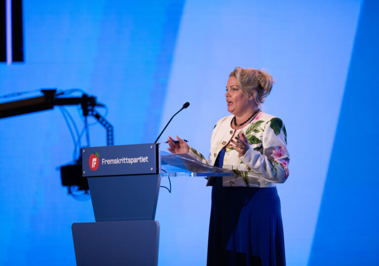 Lenke til artikkel om Refset Vestres helsekøer