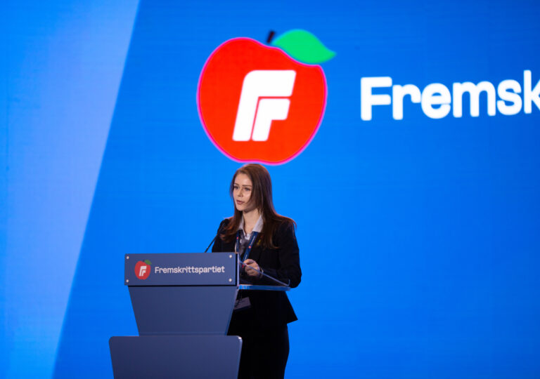 Lenke til artikkel om Arbeiderpartiet vil umyndiggjøre ungdommen