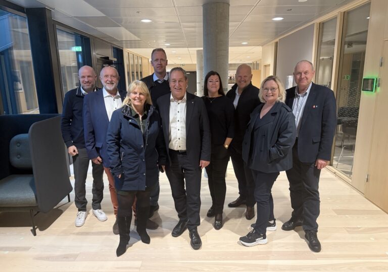 Lenke til artikkel om Gjennomslag for FrP: Hurtigbåtruta til Ølen kan bli gjenopprettet