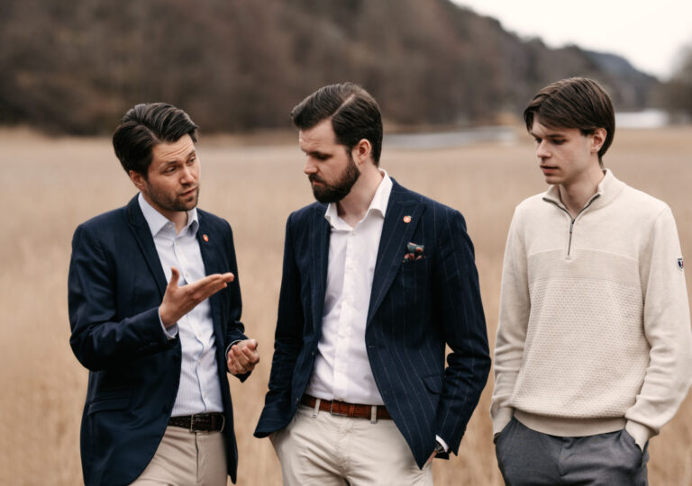 Lenke til artikkel om Kvalitet, valgfrihet og lærerstøtte - Vi bygger fremtiden sammen!